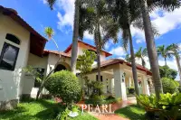 5 Bedroom House for Sale in Central Pattaya exterior facade