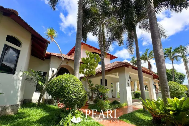 5 Bedroom House for Sale in East Pattaya – Villa/House for Sale in Pattaya