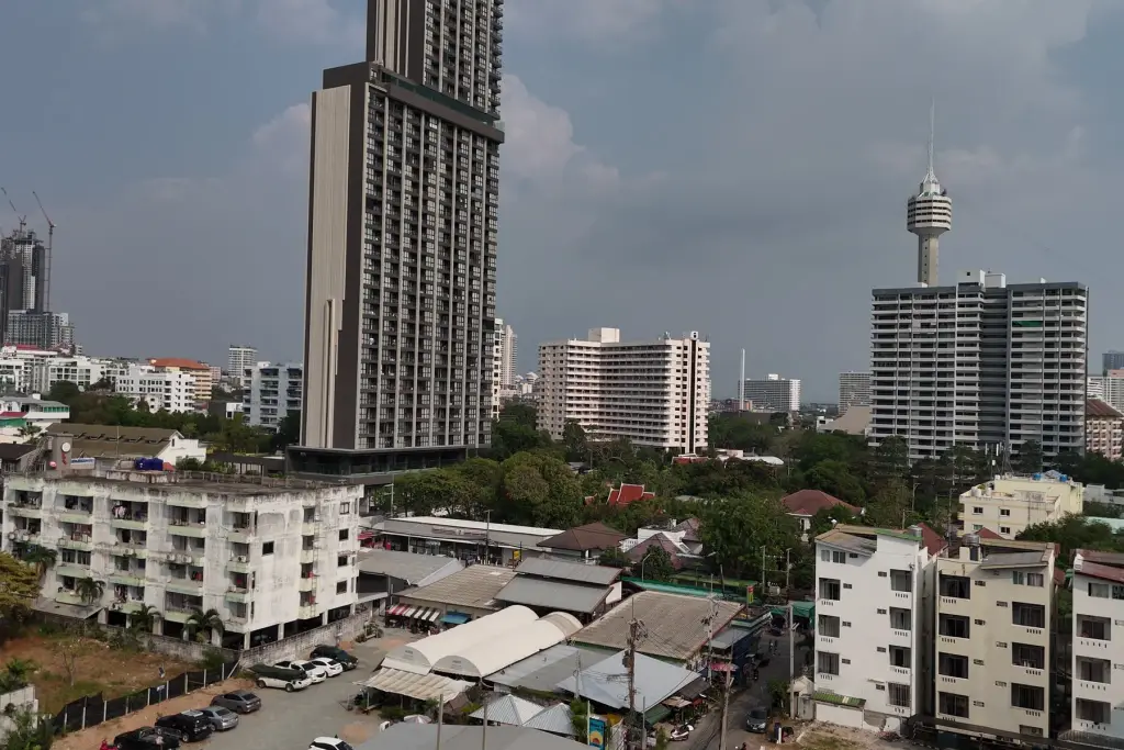 1 Bedroom Condo for Sale at Sea Sky By Sand, Pattaya, Thailand — 1-bedroom Condo — photo 1