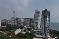 3 Bedroom Condo for Sale at Sea Sky By Sand, Pattaya, Thailand — 3-bedroom Condo — photo 1