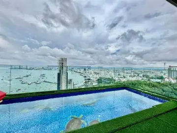 4 Bedroom Condo for Sale & Rent at Sky Residences Pattaya