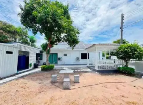 3 Bedroom House for Sale in Mabprachan, Pattaya, Thailand — 3-bedroom House — photo 2