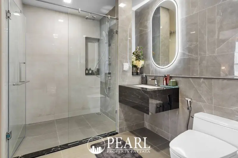 2 Bedroom Condo for Sale at Aquarous Jomtien Pattaya – Condo for Sale in Pattaya