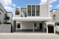 5 Bedroom House for Sale at Thamber Private Pool Villa, Pattaya, Thailand — 5-bedroom House — photo 1