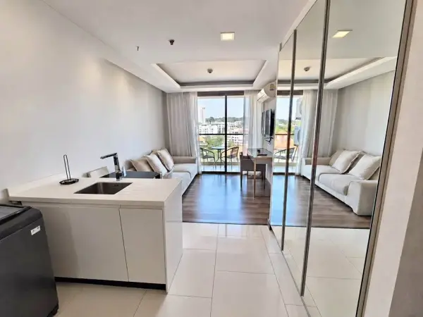 1 Bedroom Condo for Rent at The Peak Towers