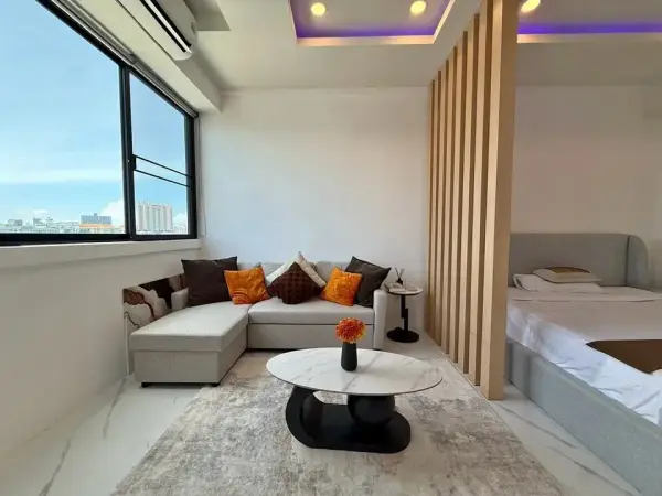 Studio Condo for Sale at Thepthip Mansion Condominium