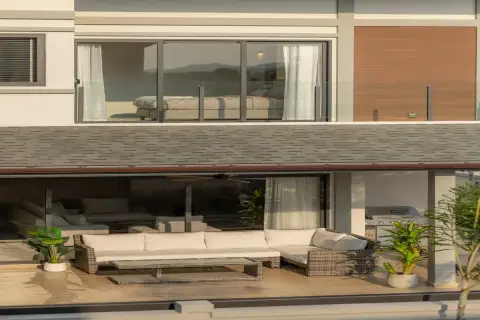 3 Bedroom Villa for Sale in Bang Lamung fully equipped kitchen with island