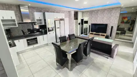 2 Bedroom Condo for Sale at View Talay 5D, Pattaya, Thailand — 2-bedroom Condo — photo 4