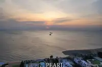 3 Bedroom Condo for Sale in Veranda Residence Pattaya luxurious bathroom