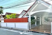 4 Bedroom House for Sale in Wantana Village exterior front view