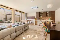 5 Bedroom House for Sale in Villa Barrera spacious living room