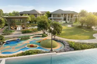 Windemere infinity pool overlooking children's splash area and gazebo lounge