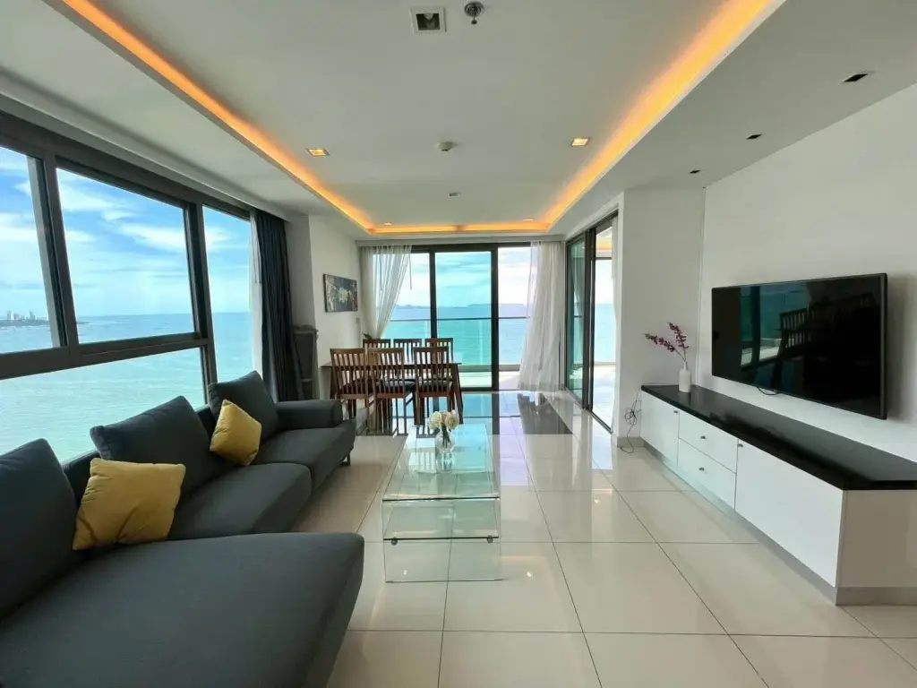 2 Bedroom Condo for Rent at Wongamat Tower, Pattaya, Thailand — 2-bedroom Condo — photo 1