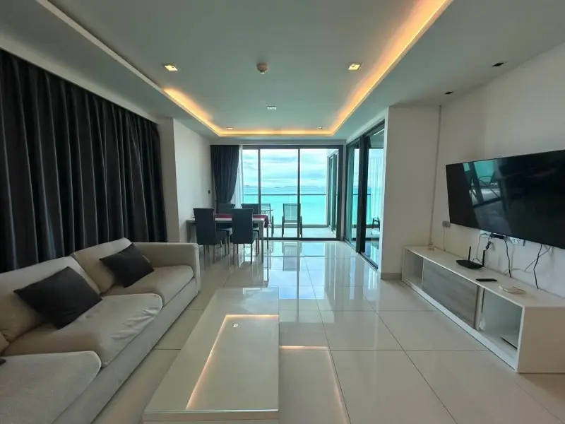 2 Bedroom Condo for Rent at Wongamat Tower