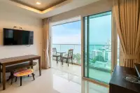 2 Bedroom Condo for Sale in Cosy Beach View spacious kitchen with appliances