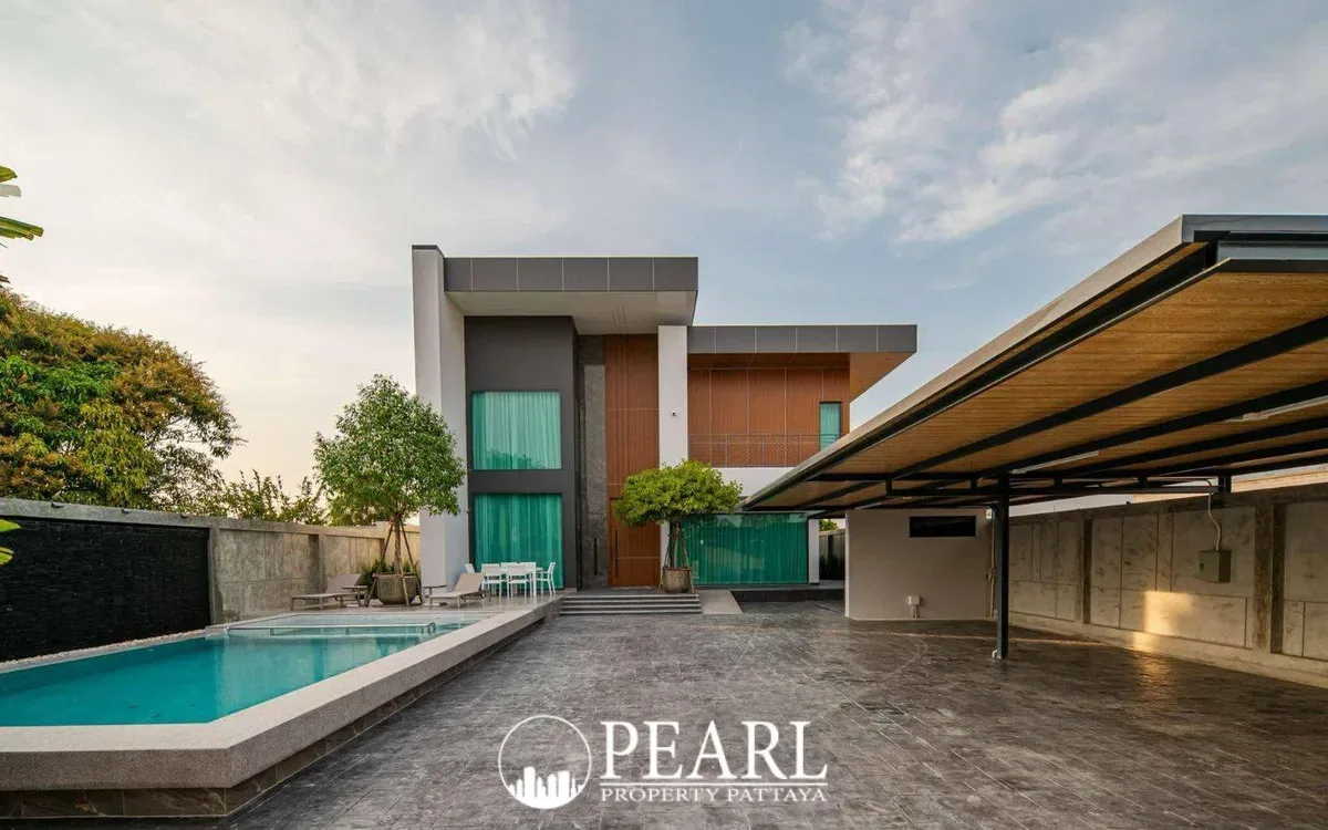 4 Bedroom House for Sale in L Pattaya
