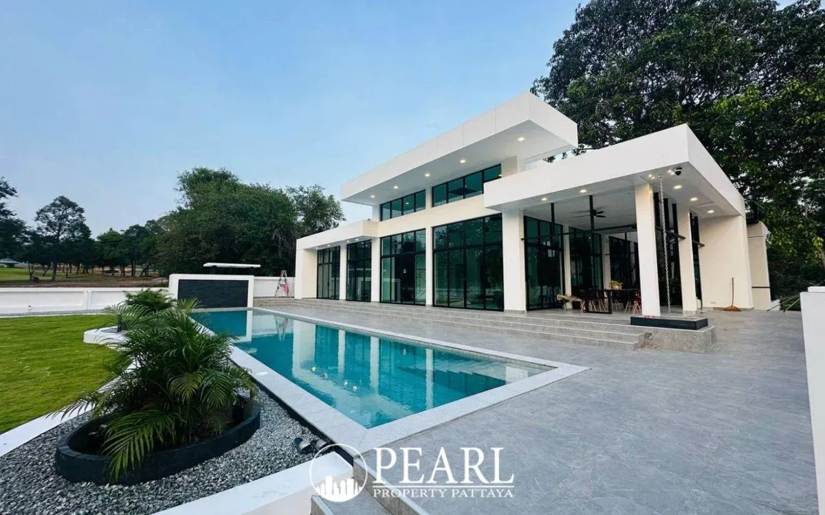 4 Bedroom House for Sale in Central Pattaya