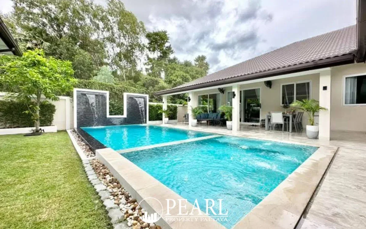 6 Bedroom House for Sale in Garden Ville 6