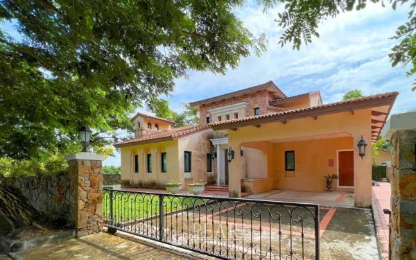 3 Bedroom House for Sale in Nusa Chivani Pattaya