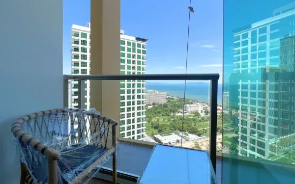 1 Bedroom Condo for Sale in Riviera Ocean Drive exterior view of the building