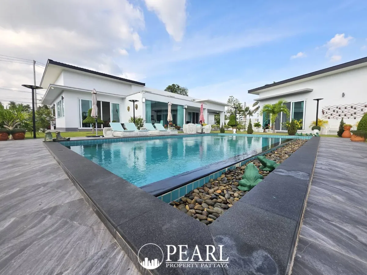 5 Bedroom House for Sale in East Pattaya