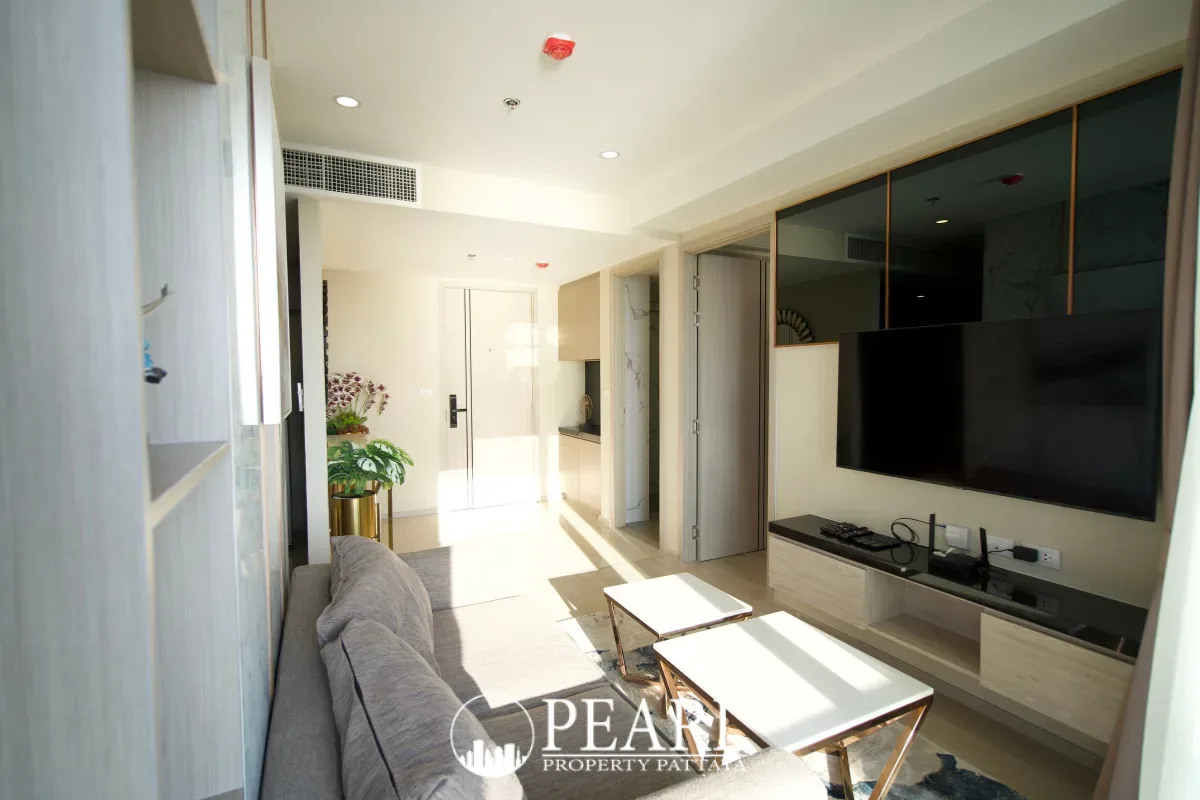 2 Bedroom Condo for Rent in The Panora Pattaya living room with modern furniture