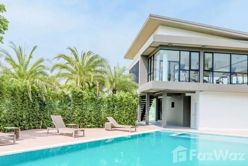 H Living Life Chaipornwithi