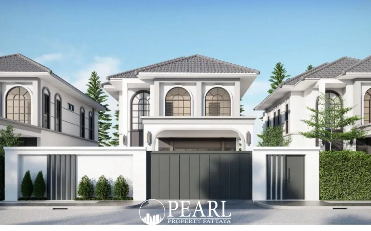 5 Bedroom Villa for Sale in Nong Prue exterior view with garden