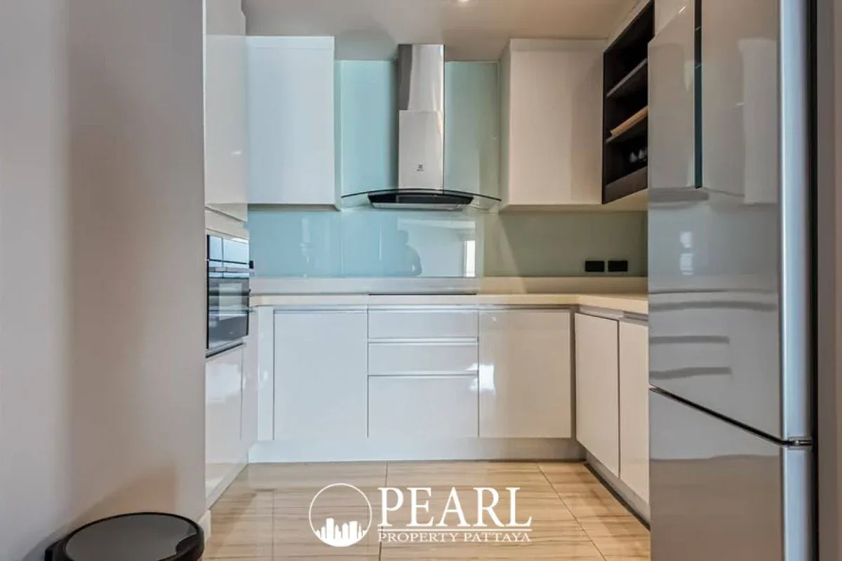 2 Bedroom Condo for Sale in La Royale Beach second bedroom with natural light