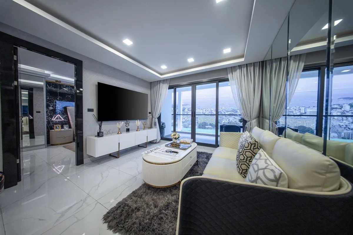 2 Bedroom Condo for Sale at Grand Solaire Noble, Bang Lamung, Pattaya — photo 3