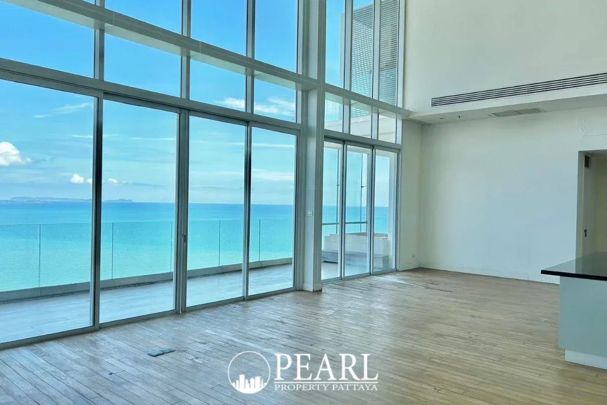 4 Bedroom Condo for Sale in The Cove Pattaya spacious master bedroom with balcony access
