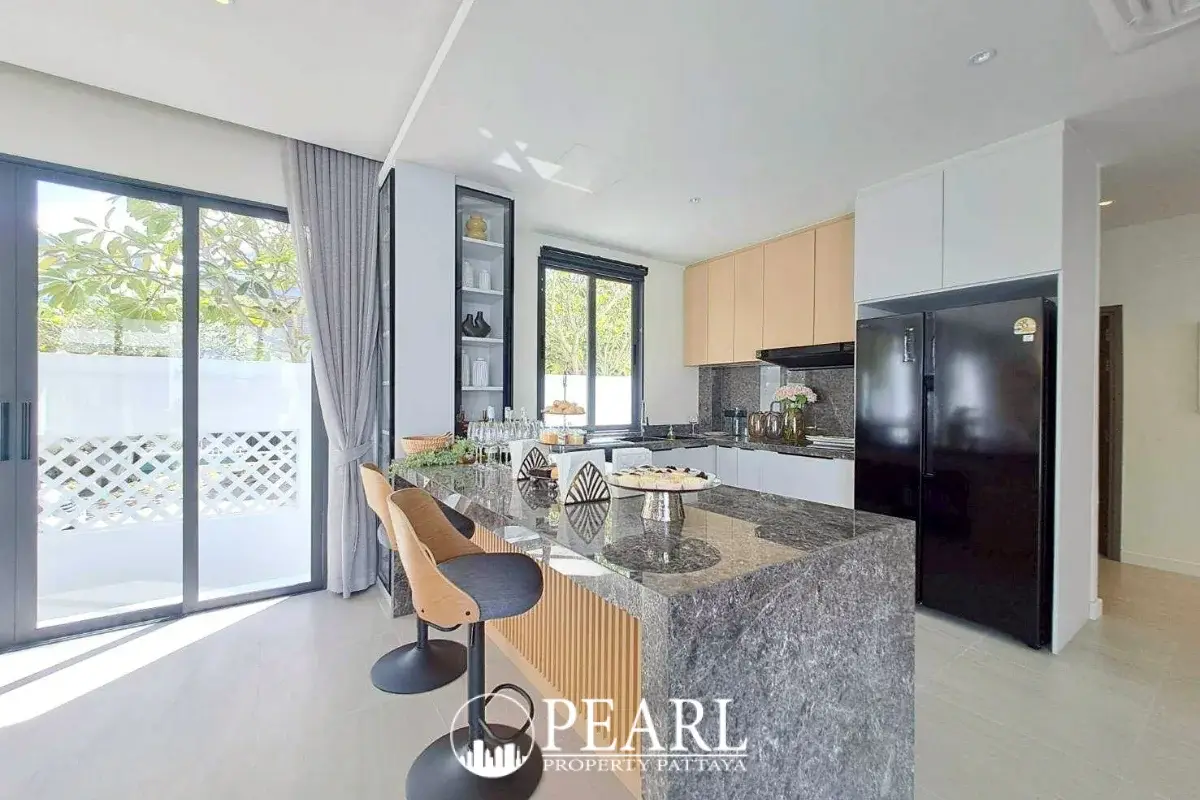 5 Bedroom House for Sale in Paradise Villa 1 & 2 modern kitchen with island