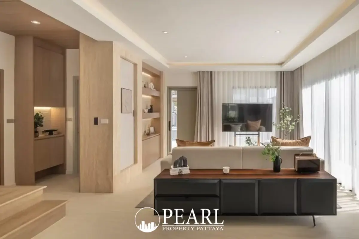 4 Bedroom House for Sale in Horizon By Patta contemporary kitchen with island