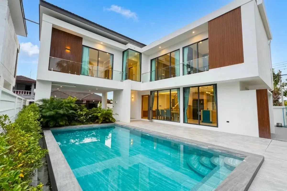 3 Bedroom House for Sale at Areeya Villa, Nong Prue, Pattaya — 3-bedroom House — photo 1