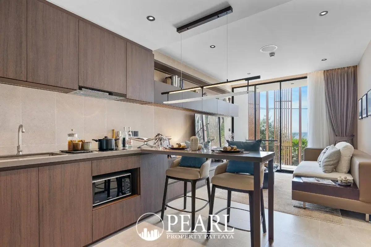 1 Bedroom Condo for Sale in The Panora Estuaria bathroom with shower