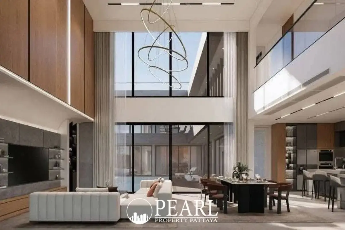 6 Bedroom House for Sale in Bang Lamung beautifully landscaped garden