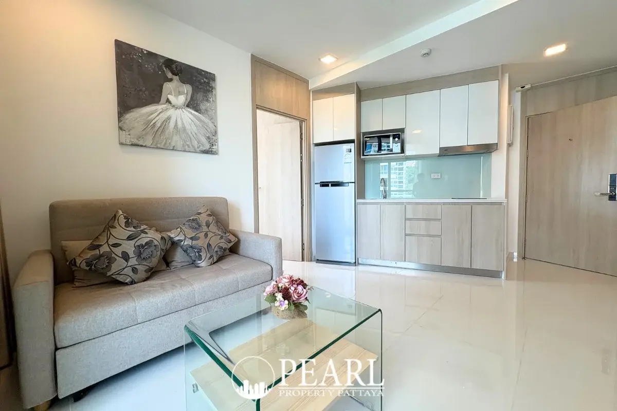 2 Bedroom Condo for Sale in The Cloud fully equipped kitchen with dining area