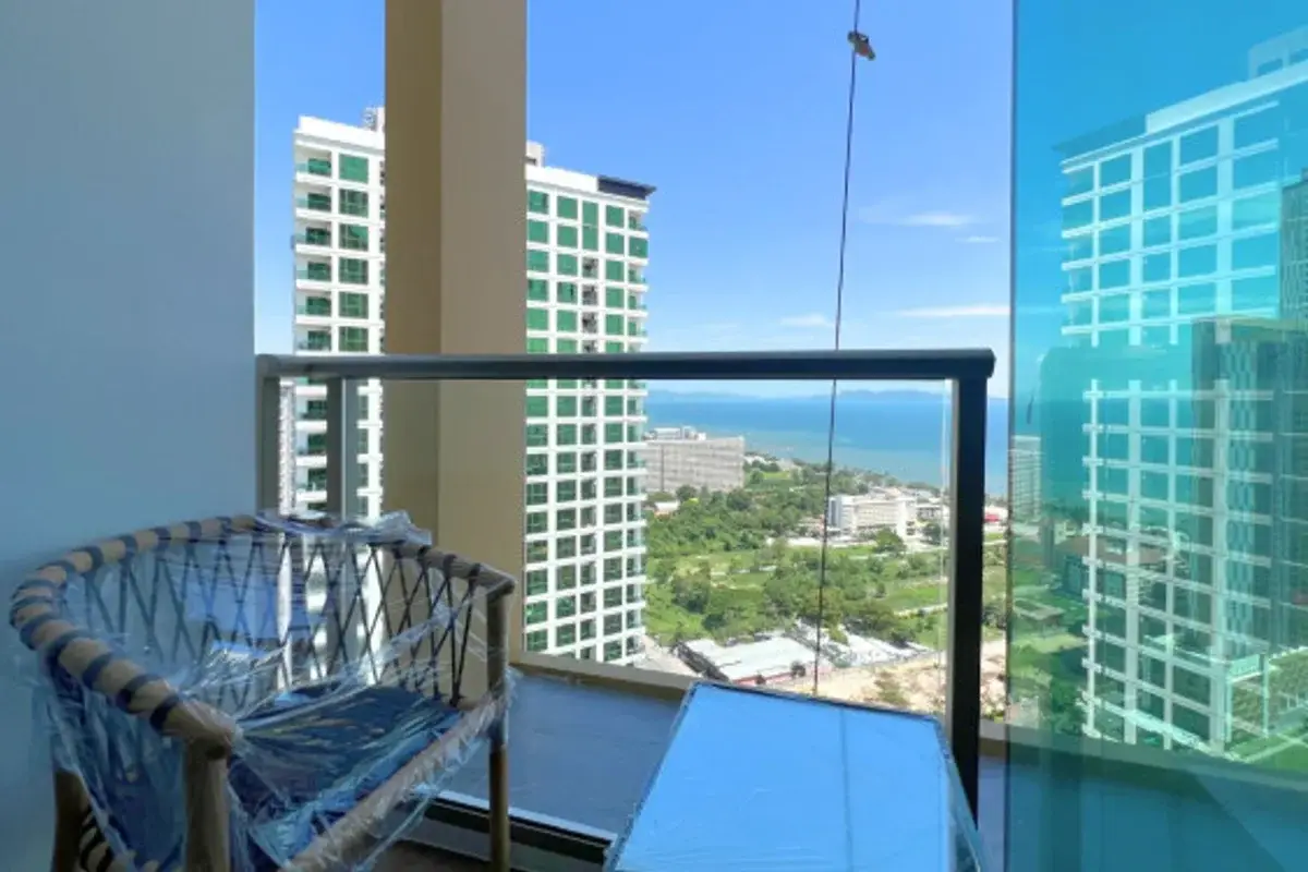 1 Bedroom Condo for Sale in Riviera Ocean Drive spacious living room with modern furniture