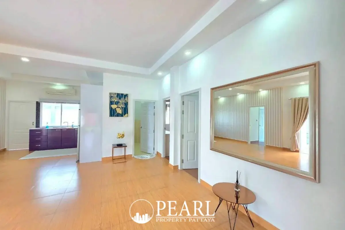3 Bedroom House for Sale in Central Pattaya second bedroom