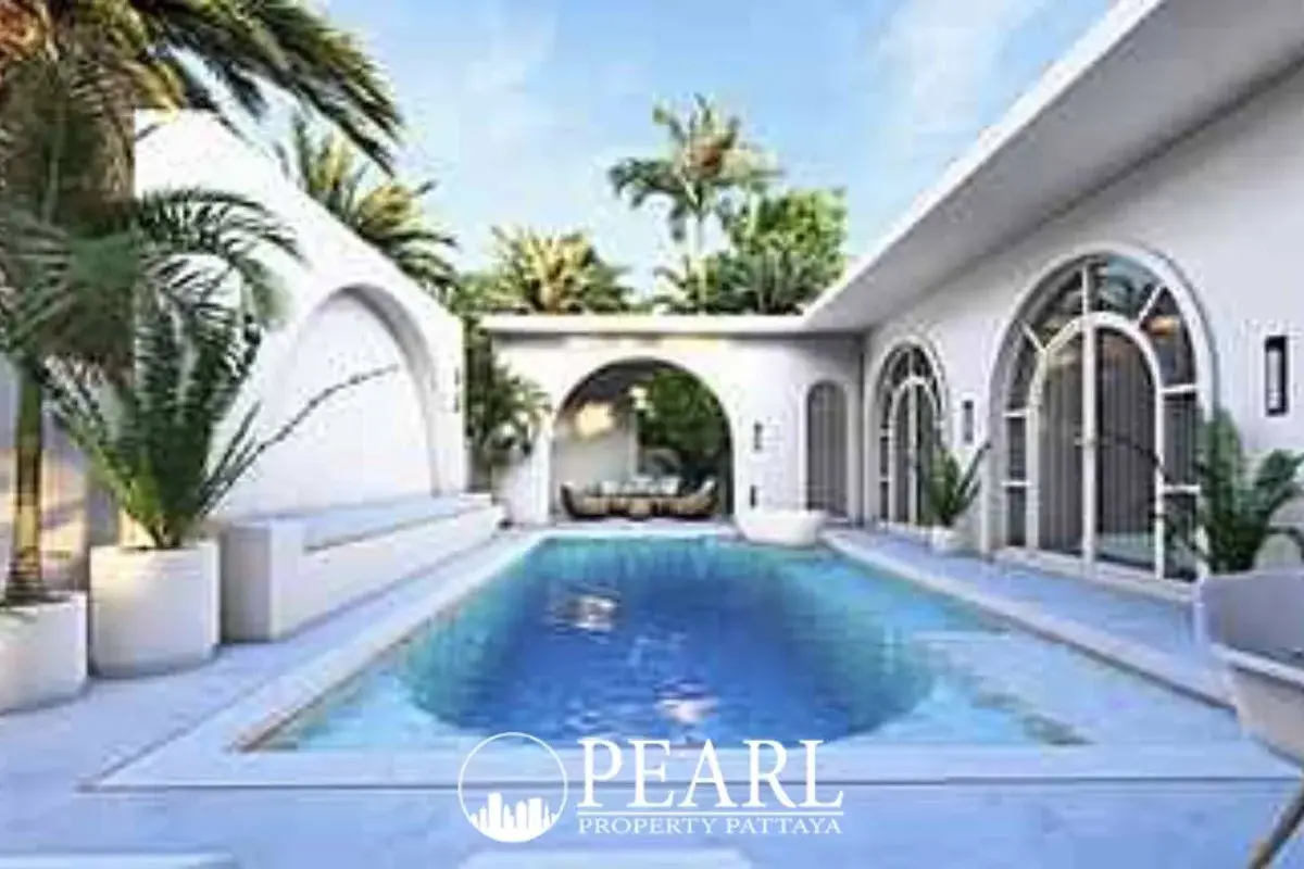 4 Bedroom House for Sale in Pattaya modern kitchen