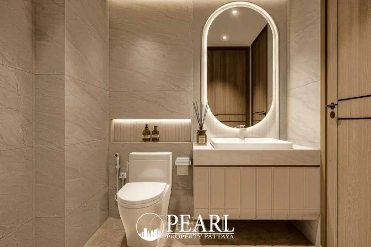 1 Bedroom Condo for Sale in Seaspire Jomtien balcony with sea view