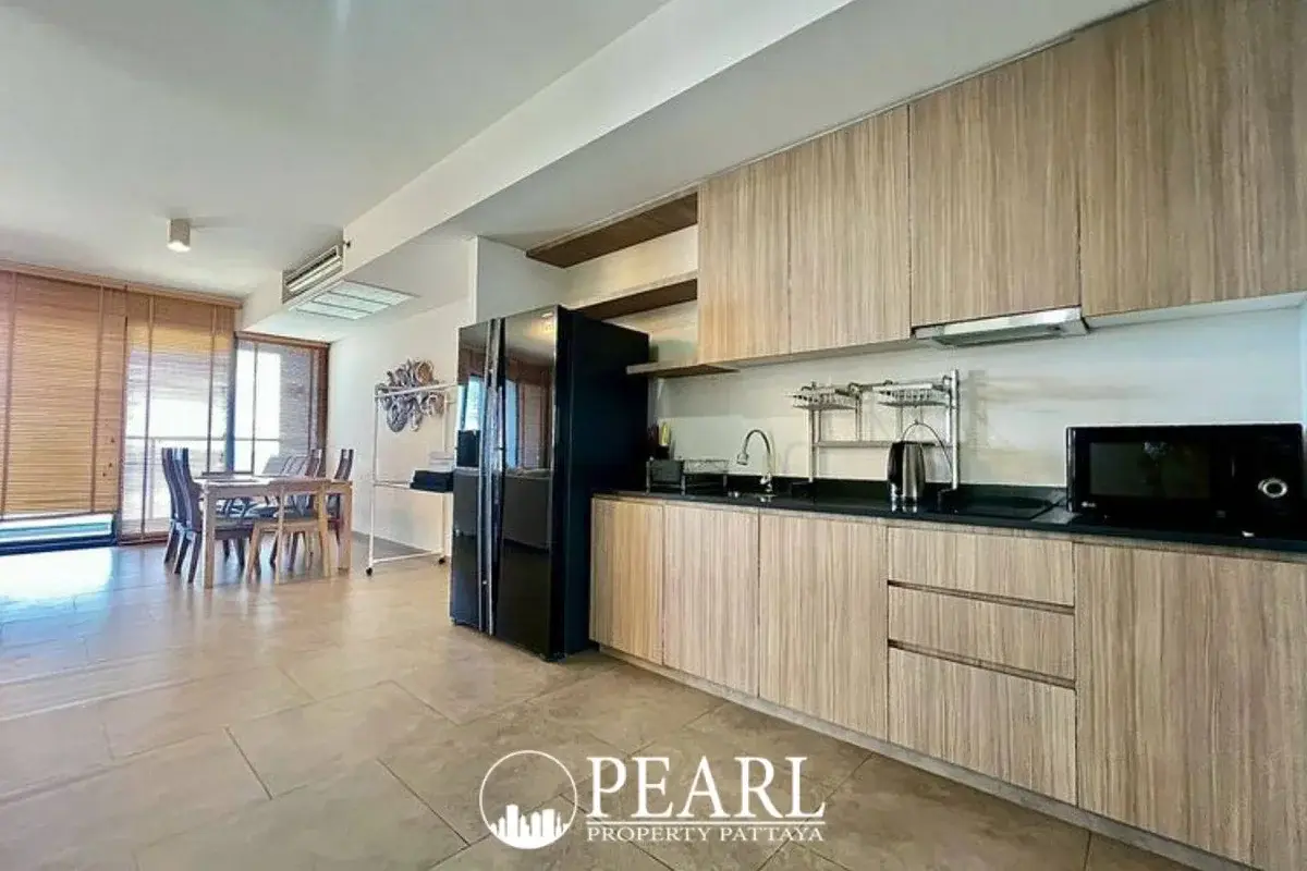 2 Bedroom Condo for Sale in Zire Wongamat second bedroom with city view