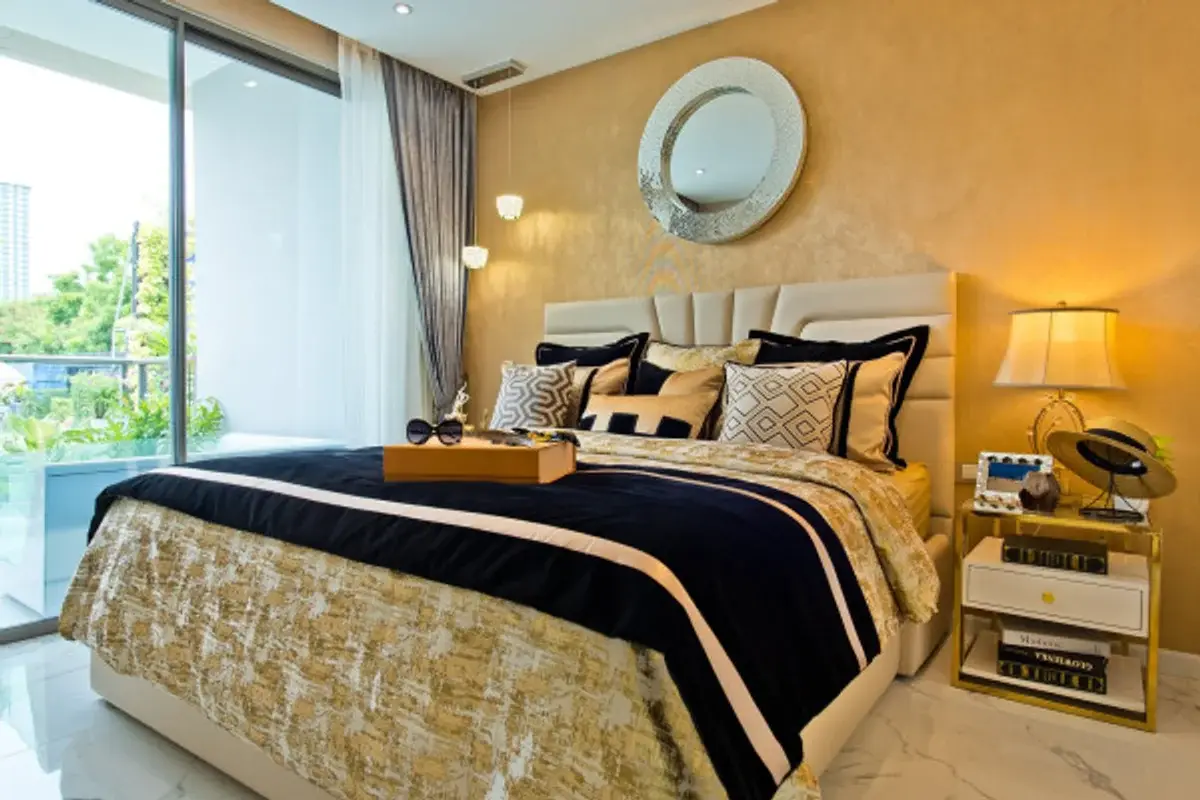 2 Bedroom Condo for Sale at Copacabana Beach Jomtien master bedroom with balcony access