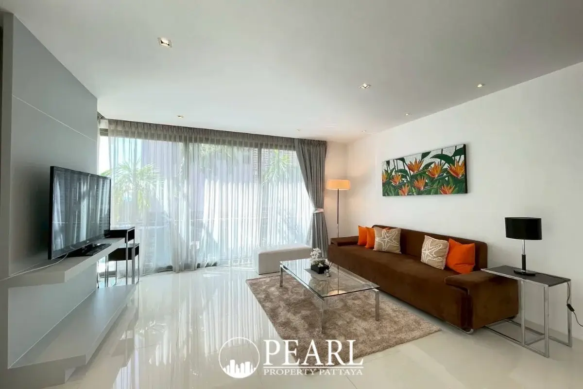 3 Bedroom Condo for Sale in The Sanctuary Wongamat third bedroom ideal for guests or office