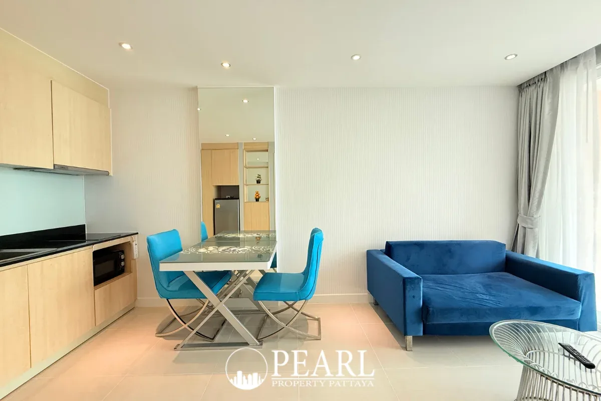 1 Bedroom Condo for Sale in Grande Caribbean clean bathroom with shower