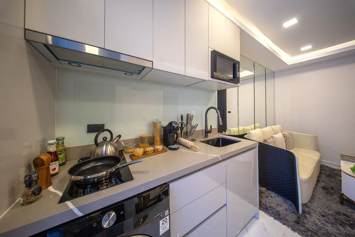 1 Bedroom Condo for Sale at Grand Solaire Noble, Bang Lamung, Pattaya — photo 4