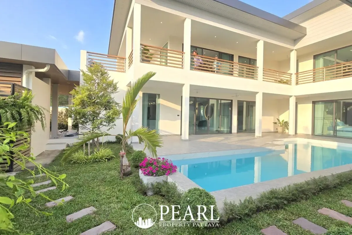 4 Bedroom House for Sale in The Lakes Pool Villa large private swimming pool