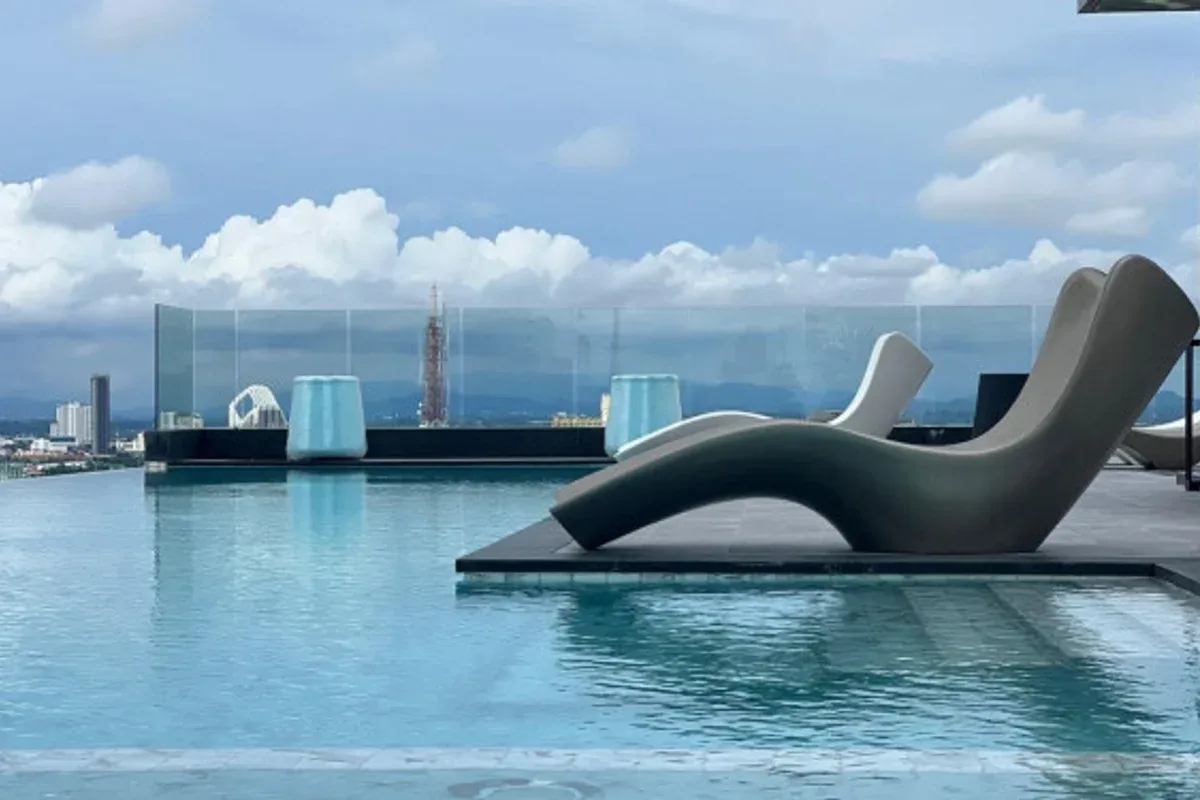 2 Bedroom Condo for Sale in Arcadia Millennium Tower modern kitchen with appliances