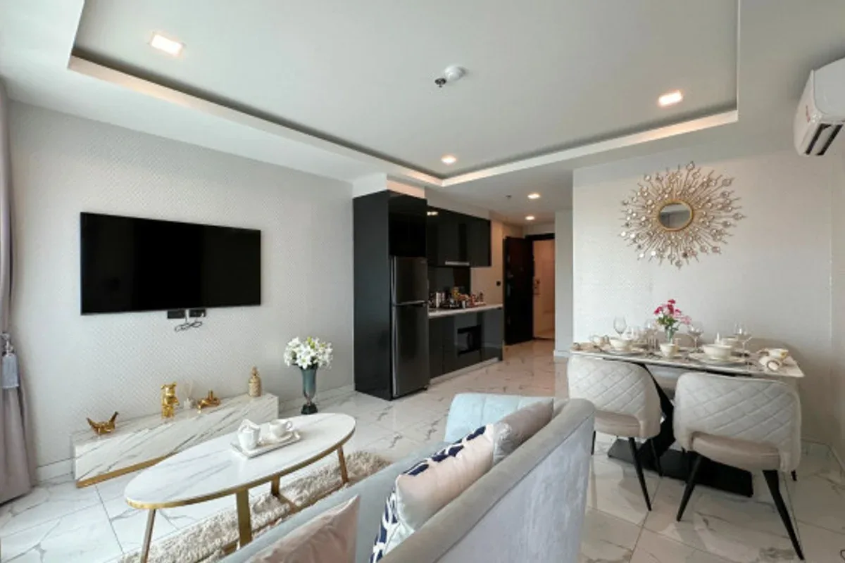 2 Bedroom Condo for Sale in Arcadia Millennium Tower second bedroom with twin beds