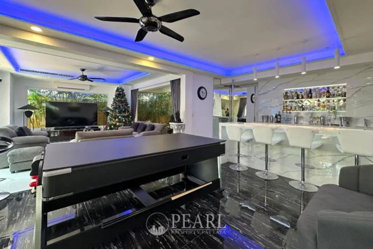 3 Bedroom House for Sale in Chateau Dale second bedroom